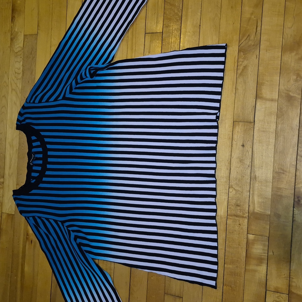 I N C-Women’s Plus Size 3x XXXL Striped Ombre Long Sleeve Top NWT.